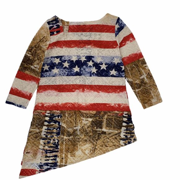 Bella Sky Asymmetrical Flag Print Studded Semi Sheer 3/4 Sleeve Top Size Small - Picture 6 of 8